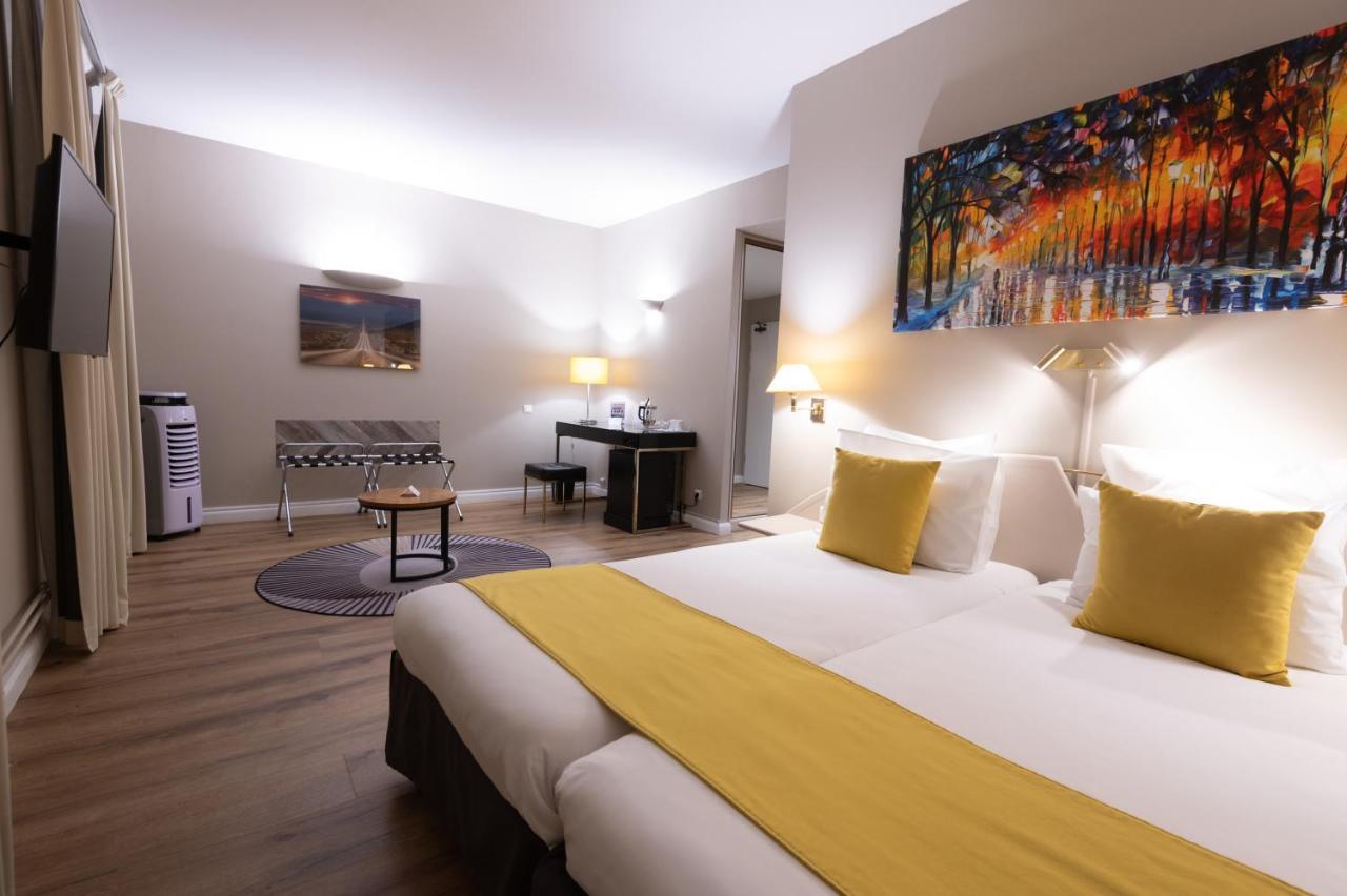 Grand Du Tonneau D'or Hotel 4*