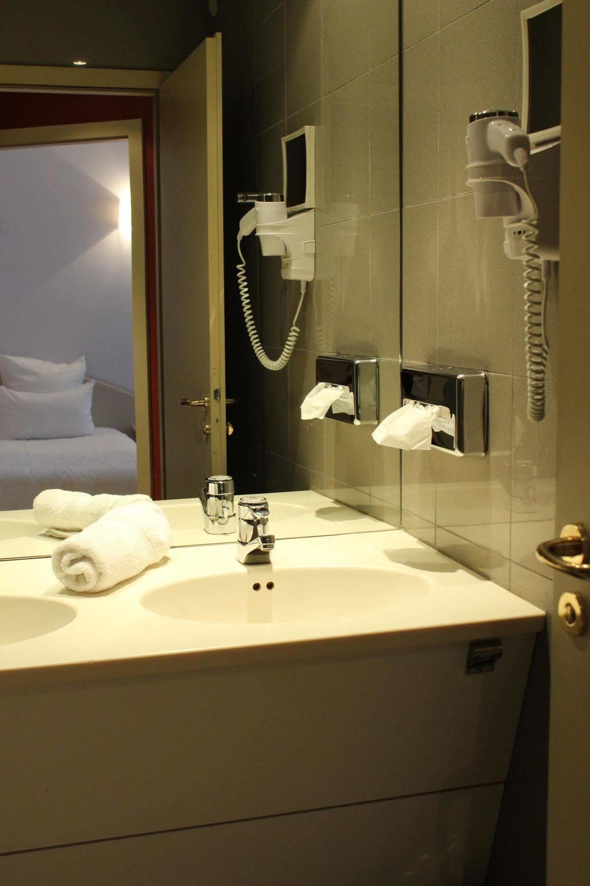 Grand Du Tonneau D'or Hotel